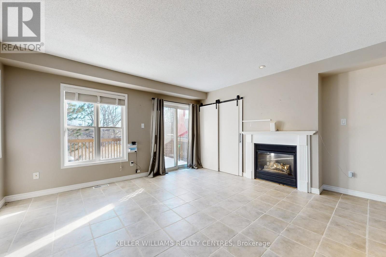511 Winkworth Court, Newmarket, Ontario  L3Y 8R2 - Photo 4 - N12595228