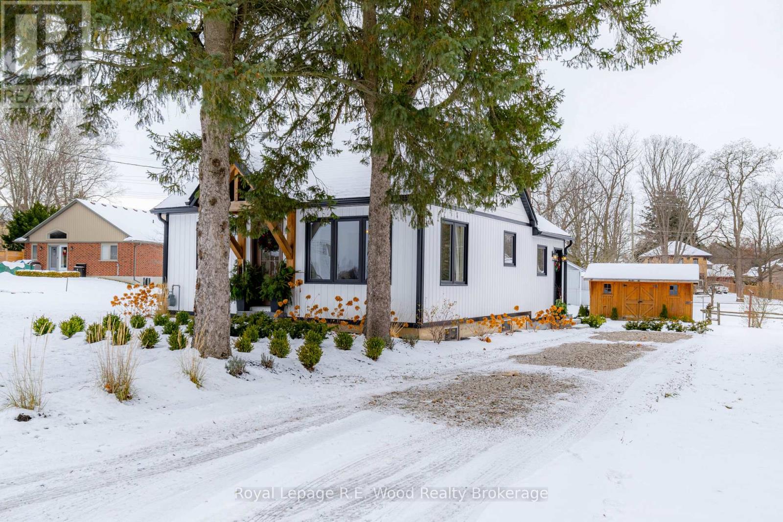 188 JOHN STREET S, Norwich, Ontario