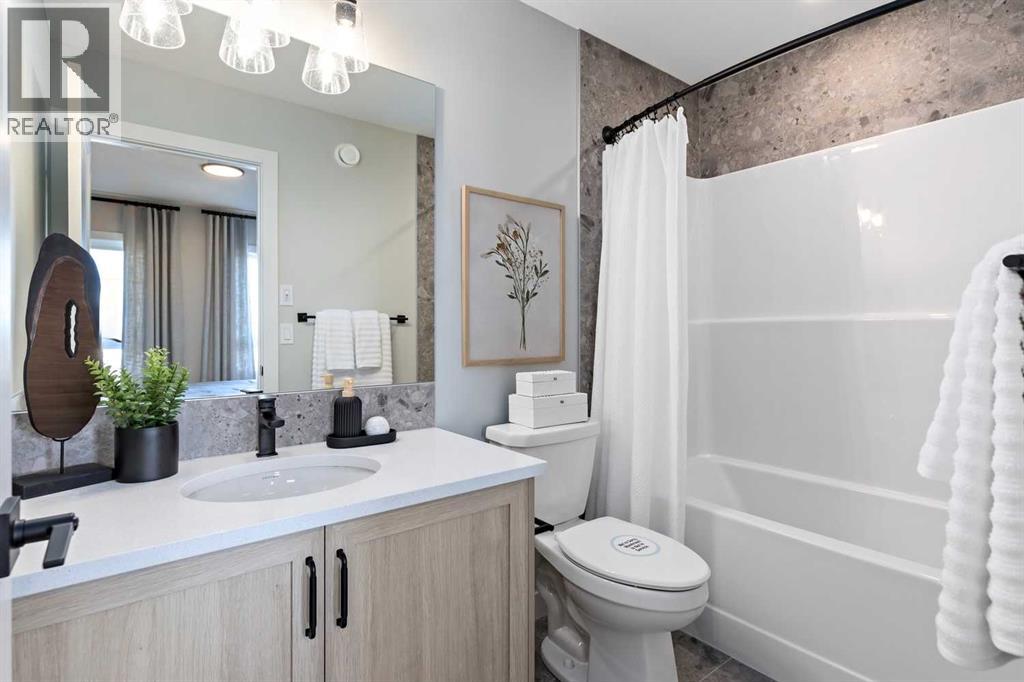 8 Creekview Manor Sw, Calgary, Alberta  T2X 5Y3 - Photo 22 - A2272088