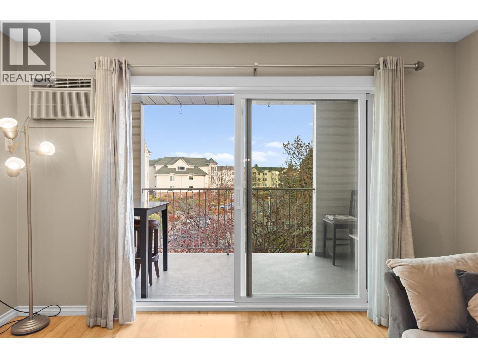 3163 Richter Street Unit# 308, Kelowna, British Columbia V1W 3R4 - Photo 4 - 10370454