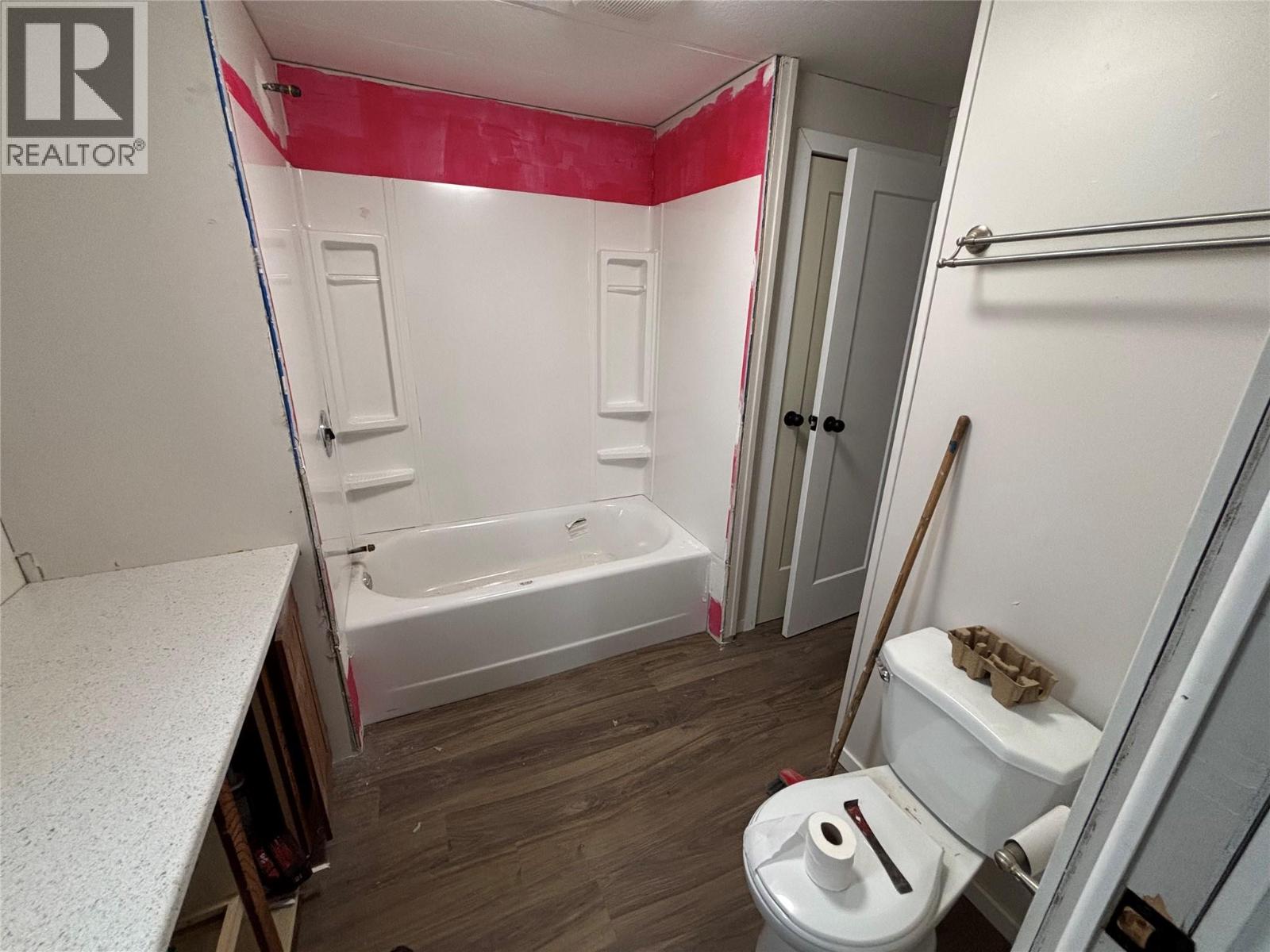 446 Lumby Mabel Lake Road Unit# B6, Lumby, British Columbia  V0E 2G5 - Photo 13 - 10370341