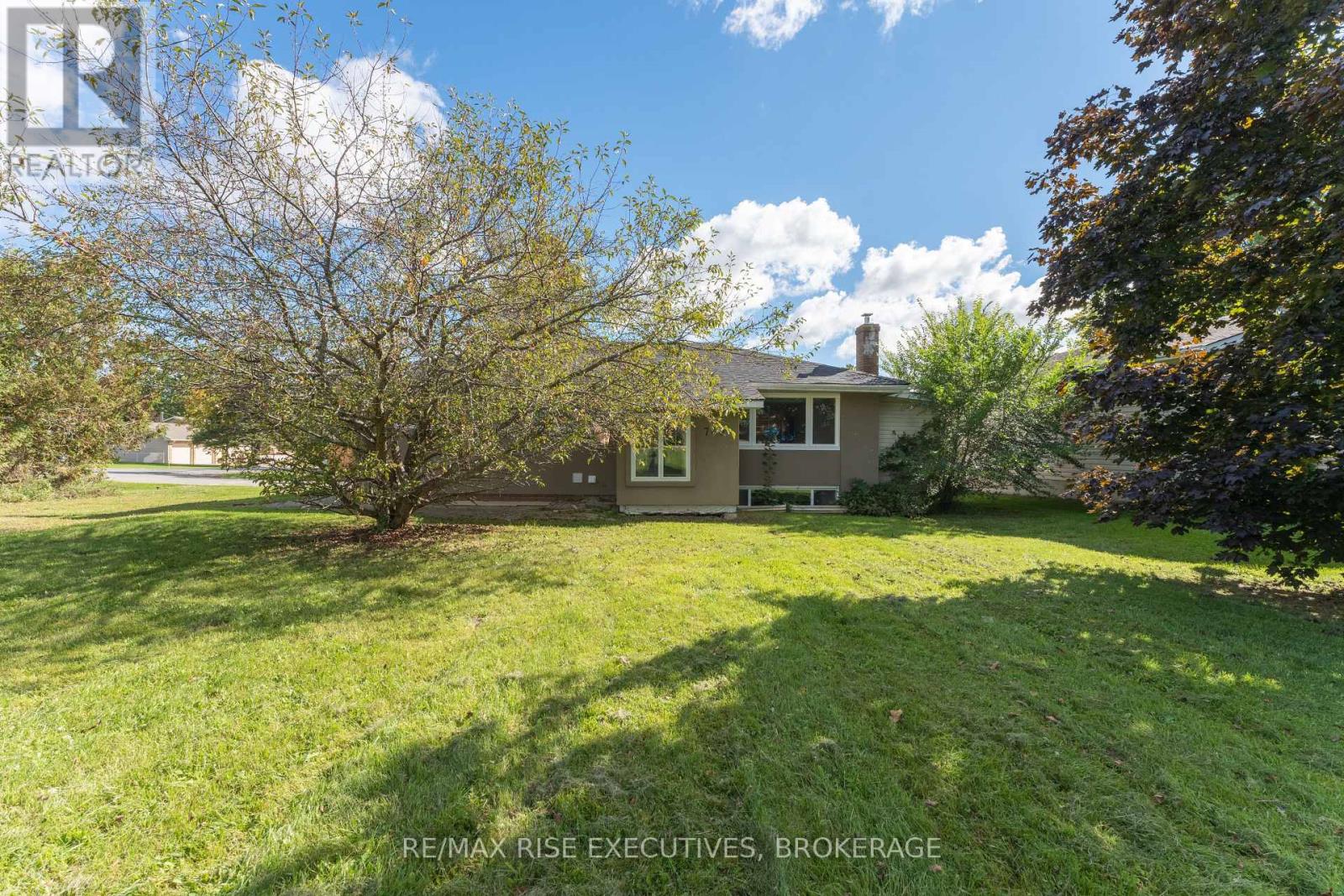 1 - 740 Collins Bay Road, Kingston, Ontario  K7M 5G9 - Photo 1 - X12595310