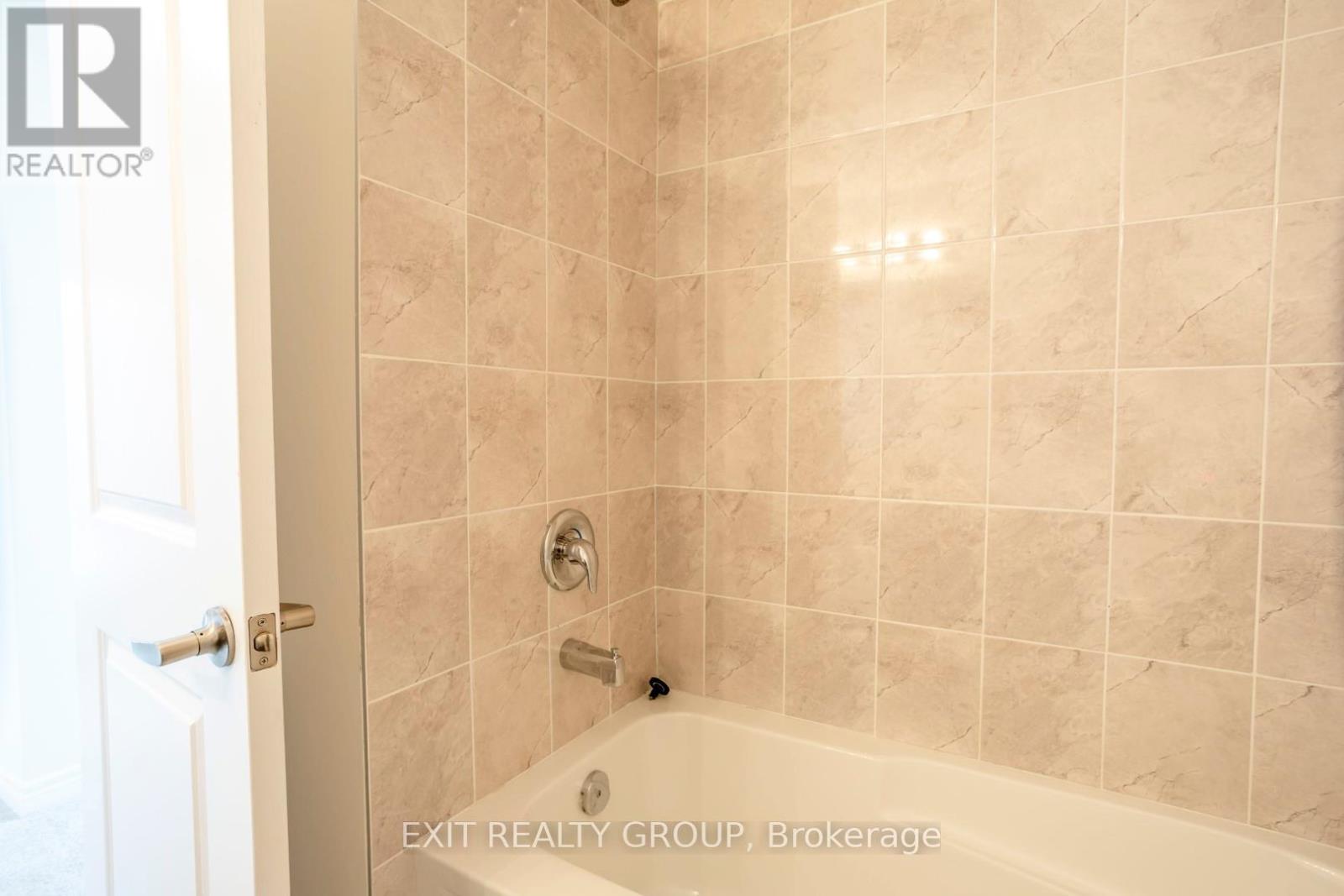 18 East Vista Terrace, Quinte West, Ontario  K0K 1L0 - Photo 22 - X12595334