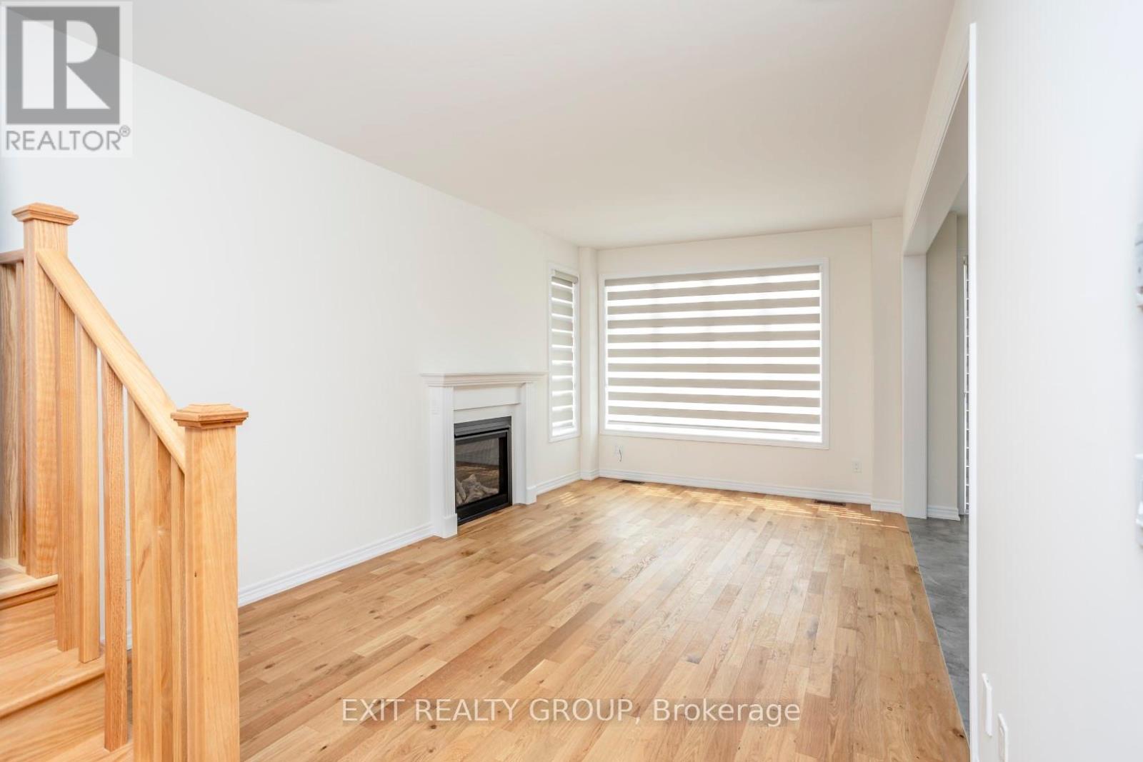 18 East Vista Terrace, Quinte West, Ontario  K0K 1L0 - Photo 9 - X12595334