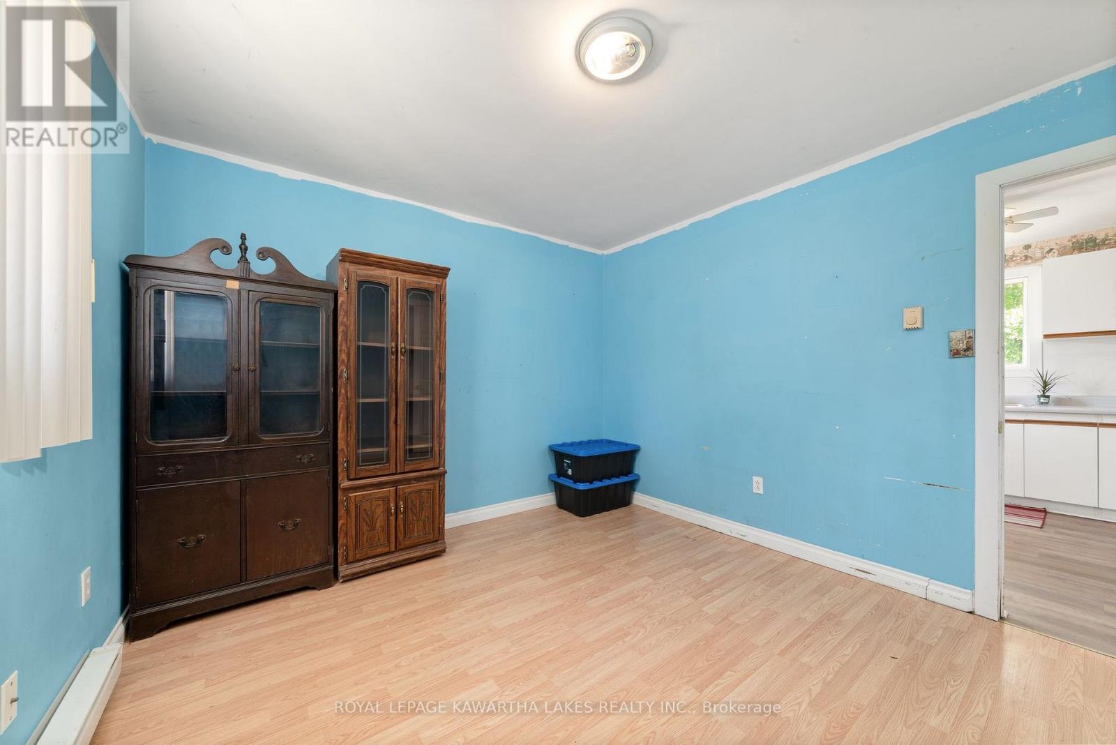 4 Bond Street E, Kawartha Lakes, Ontario  K9V 3P3 - Photo 27 - X12595422