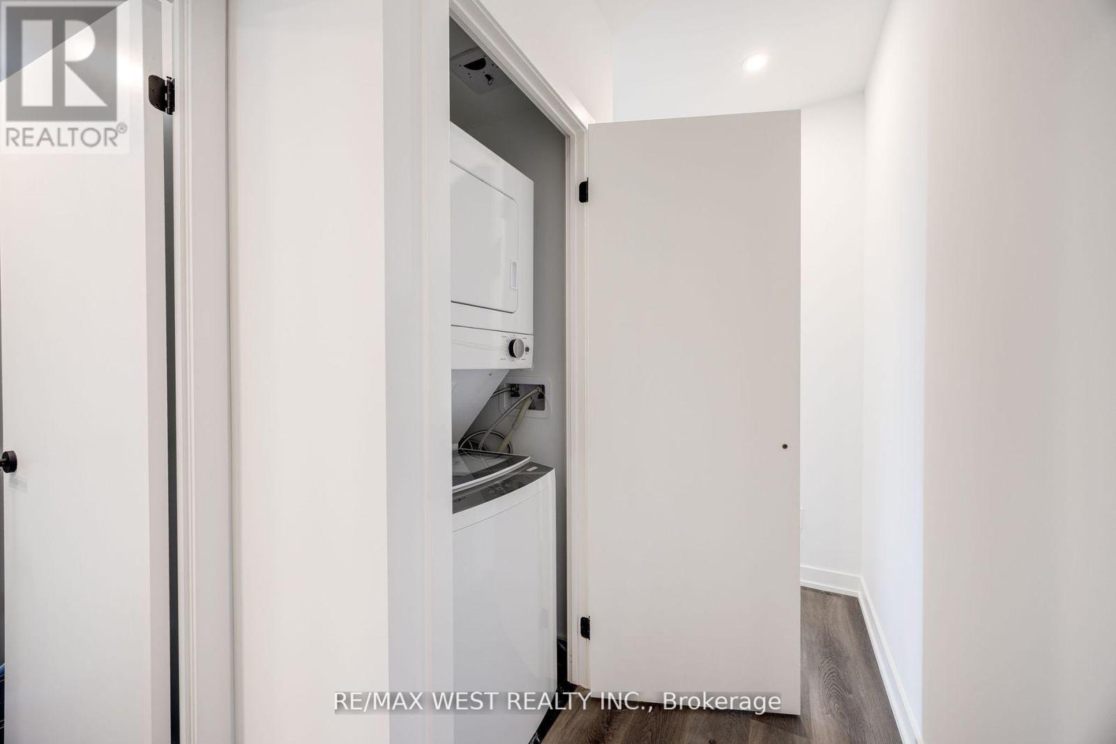 1003 - 370 Martha Street, Burlington, Ontario  L7R 0G9 - Photo 21 - W12595212