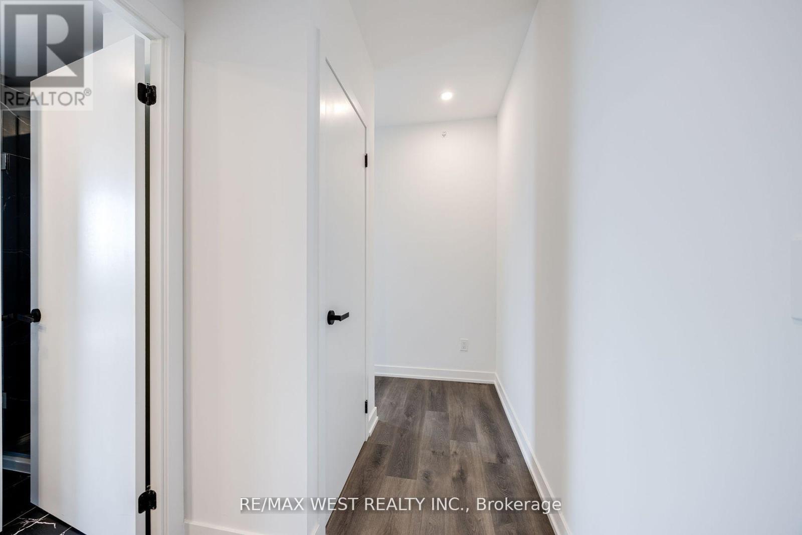 1003 - 370 Martha Street, Burlington, Ontario  L7R 0G9 - Photo 22 - W12595212