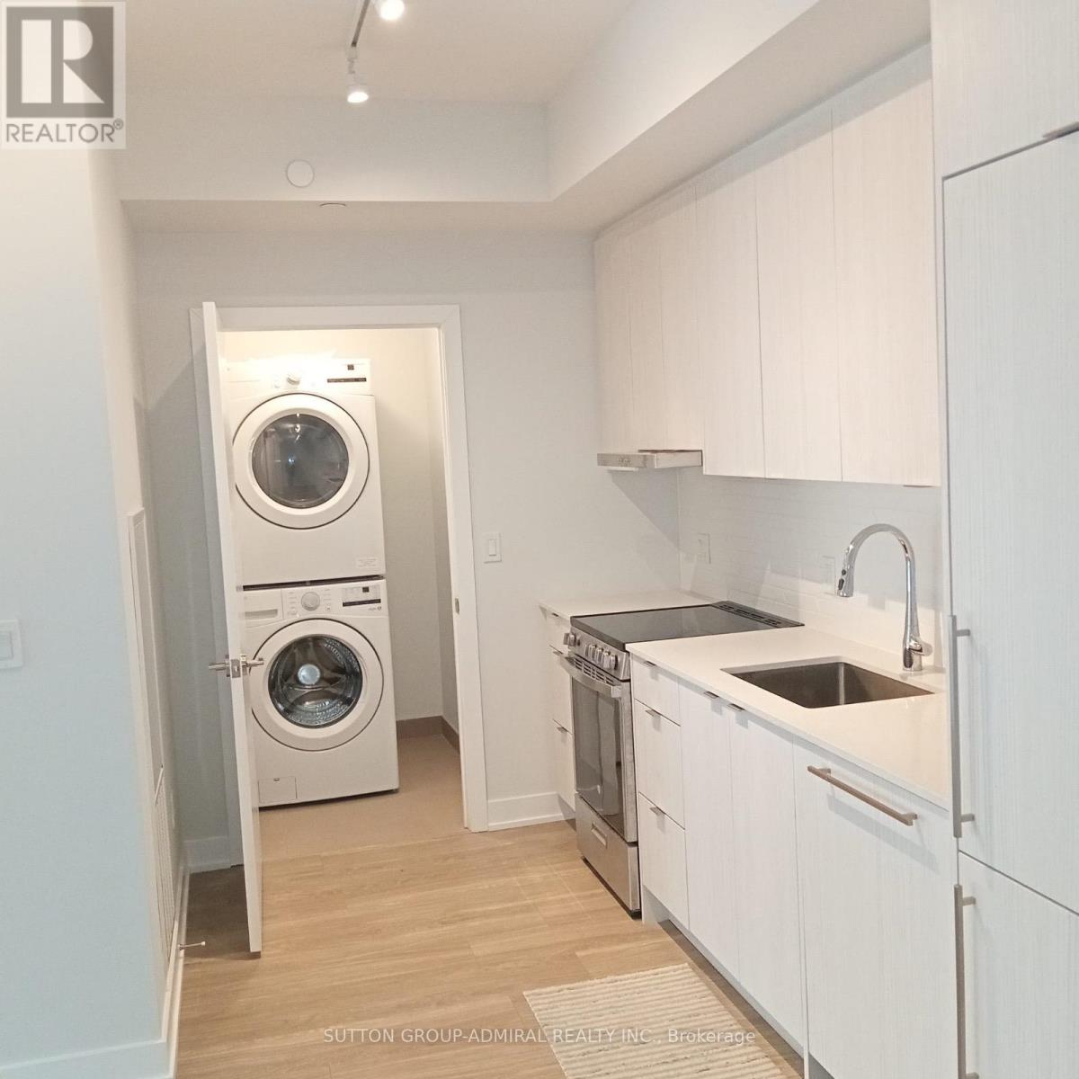 3711 - 4130 Parkside Village Drive, Mississauga, Ontario  L5B 3M8 - Photo 14 - W12595214