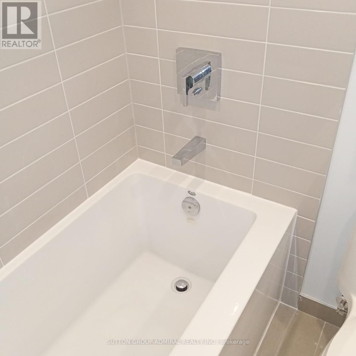 3711 - 4130 Parkside Village Drive, Mississauga, Ontario  L5B 3M8 - Photo 16 - W12595214