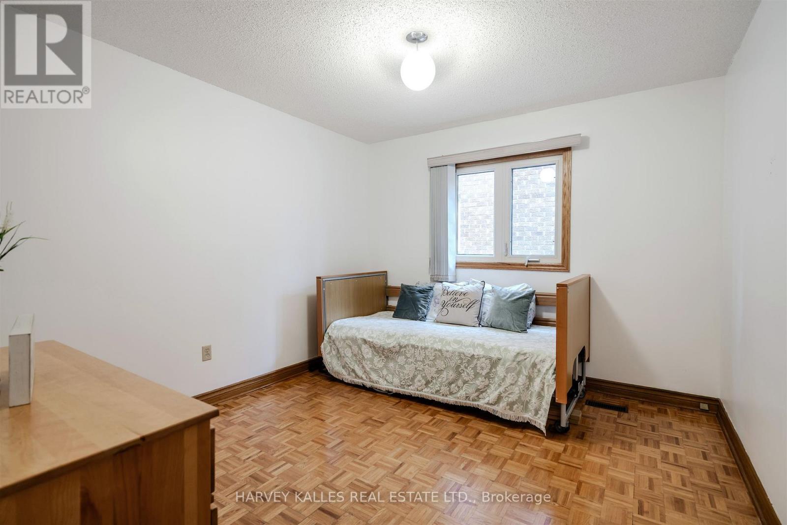 113 Cabaletta Crescent, Vaughan (West Woodbridge), Ontario  L4L 6L1 - Photo 7 - N12555904