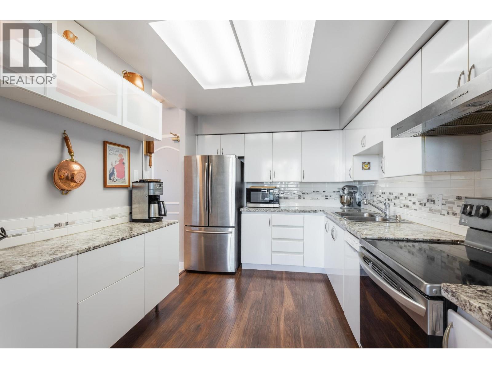 2005 6888 Station Hill Drive, Burnaby, British Columbia  V3N 4X5 - Photo 13 - R3071065