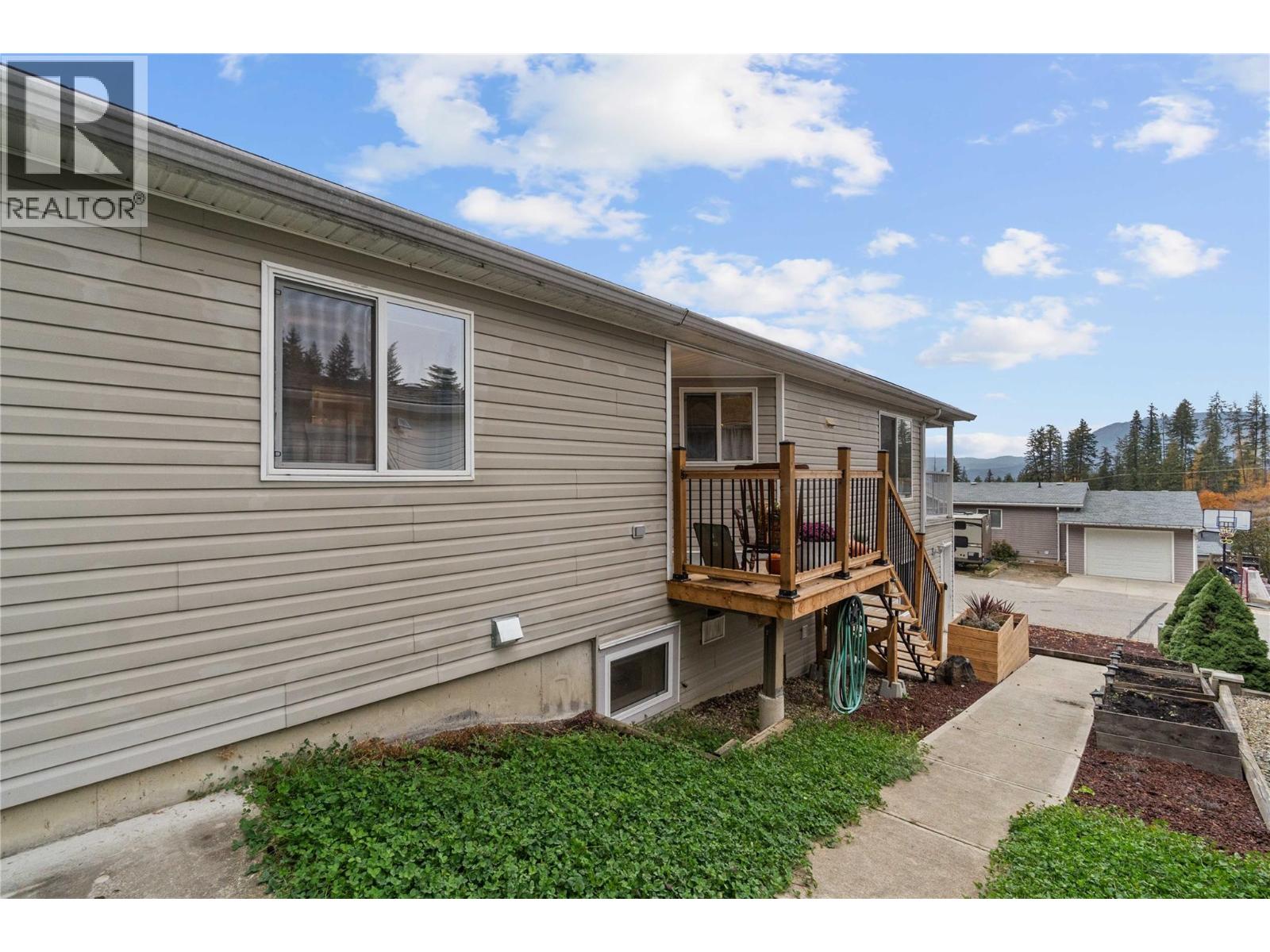 900 10 Avenue Se Unit# 27, Salmon Arm, British Columbia  V1E 2W6 - Photo 61 - 10367204