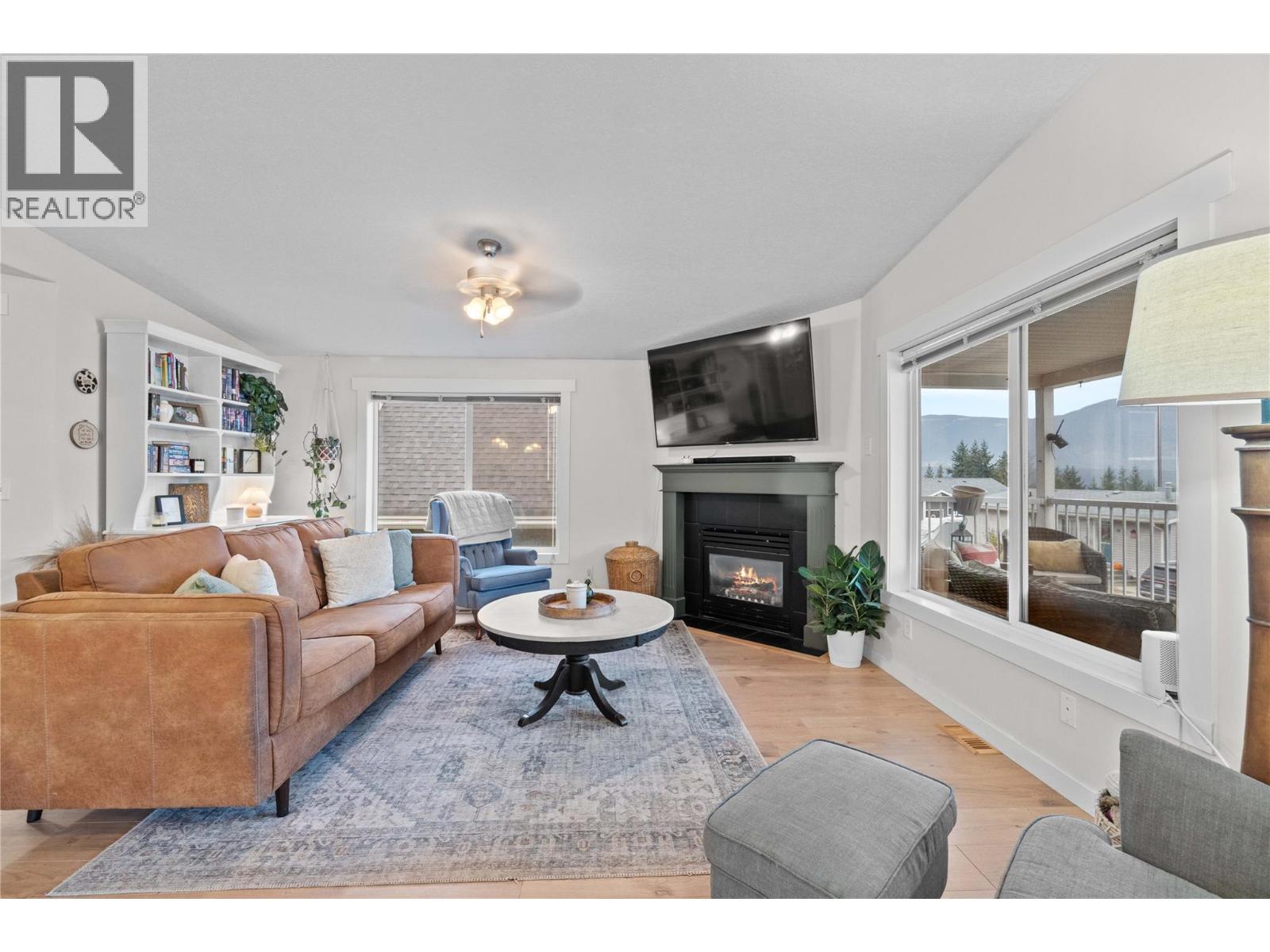 900 10 Avenue Se Unit# 27, Salmon Arm, British Columbia  V1E 2W6 - Photo 23 - 10367204