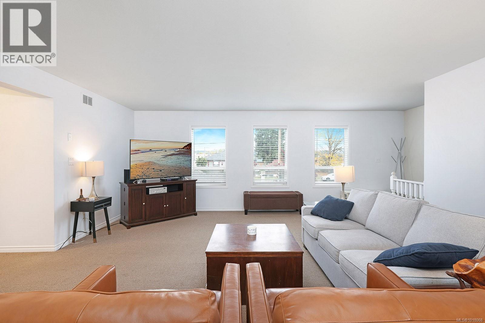 949 Fitzgerald Ave, Courtenay, British Columbia  V9N 2R6 - Photo 9 - 1018068