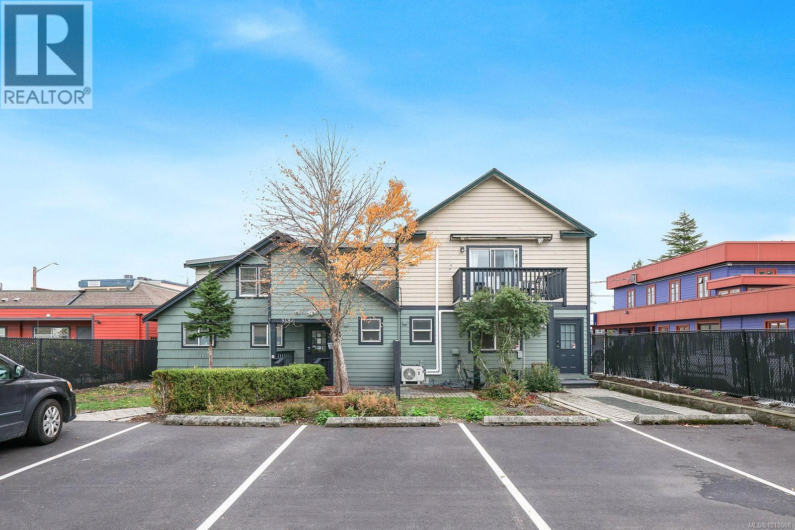 949 Fitzgerald Ave, Courtenay, British Columbia  V9N 2R6 - Photo 5 - 1018068
