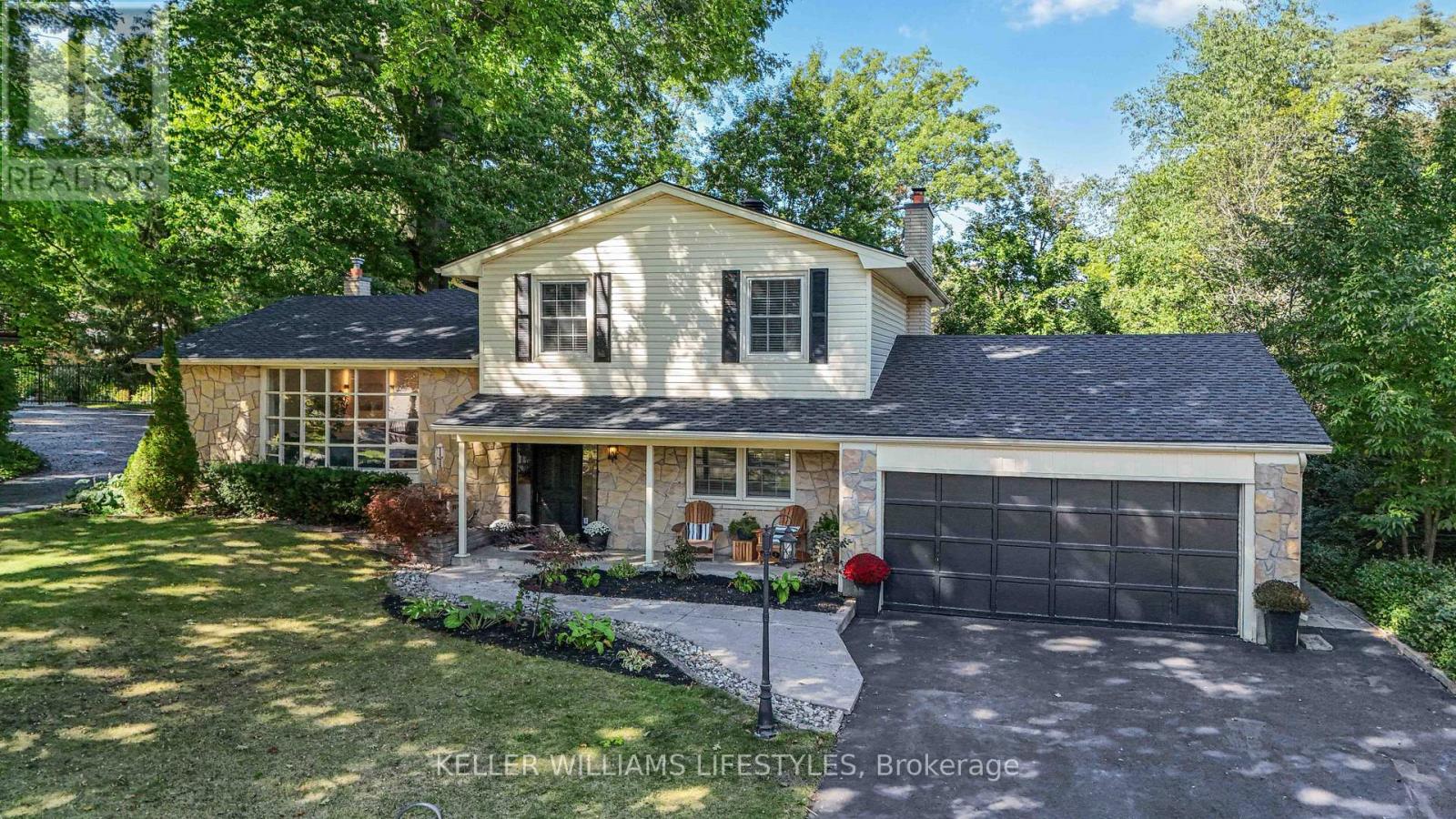 29 Park Lane Court, London South, Ontario  N6K 1Z6 - Photo 2 - X12595448