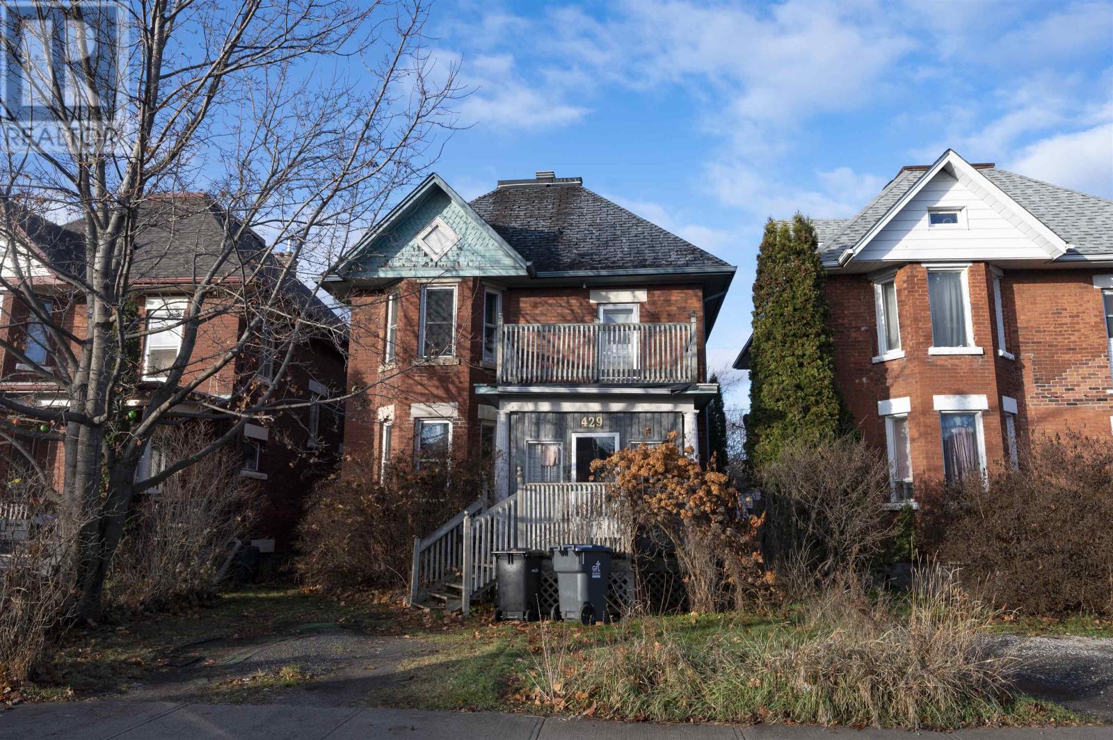 429 Brodie Street North, Thunder Bay, Ontario