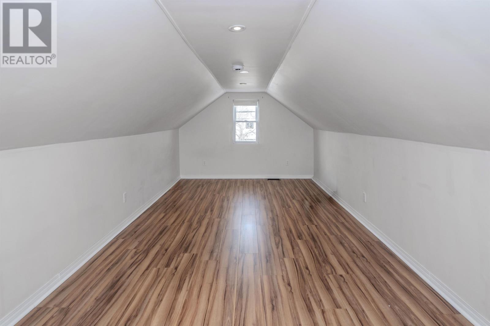 141 Empress St S, Thunder Bay, Ontario  P7B 4N6 - Photo 23 - TB253594