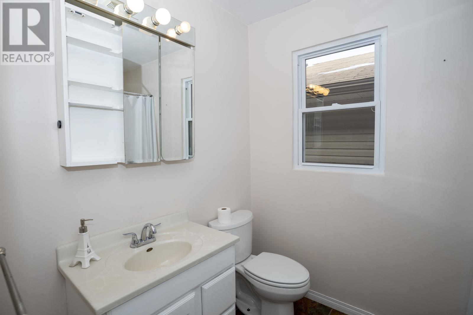 141 Empress St S, Thunder Bay, Ontario  P7B 4N6 - Photo 26 - TB253594