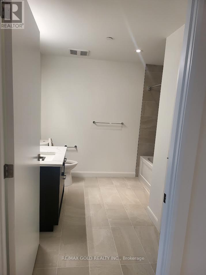 205 - 741 King Street W, Kitchener, Ontario N2G 0E9 - Photo 14 - X12595226