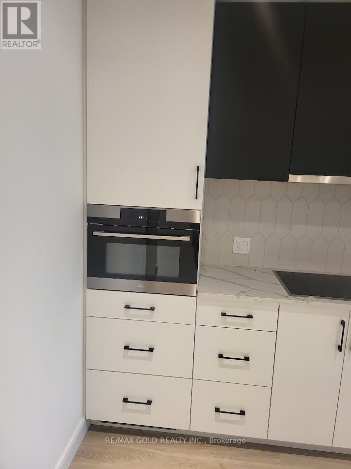 205 - 741 King Street W, Kitchener, Ontario N2G 0E9 - Photo 8 - X12595226