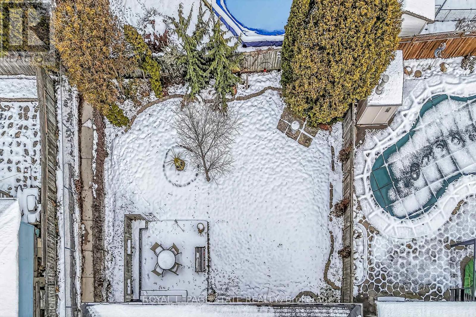 356 Cranbrook Drive, Hamilton, Ontario L9C 4T3 - Photo 45 - X12595258