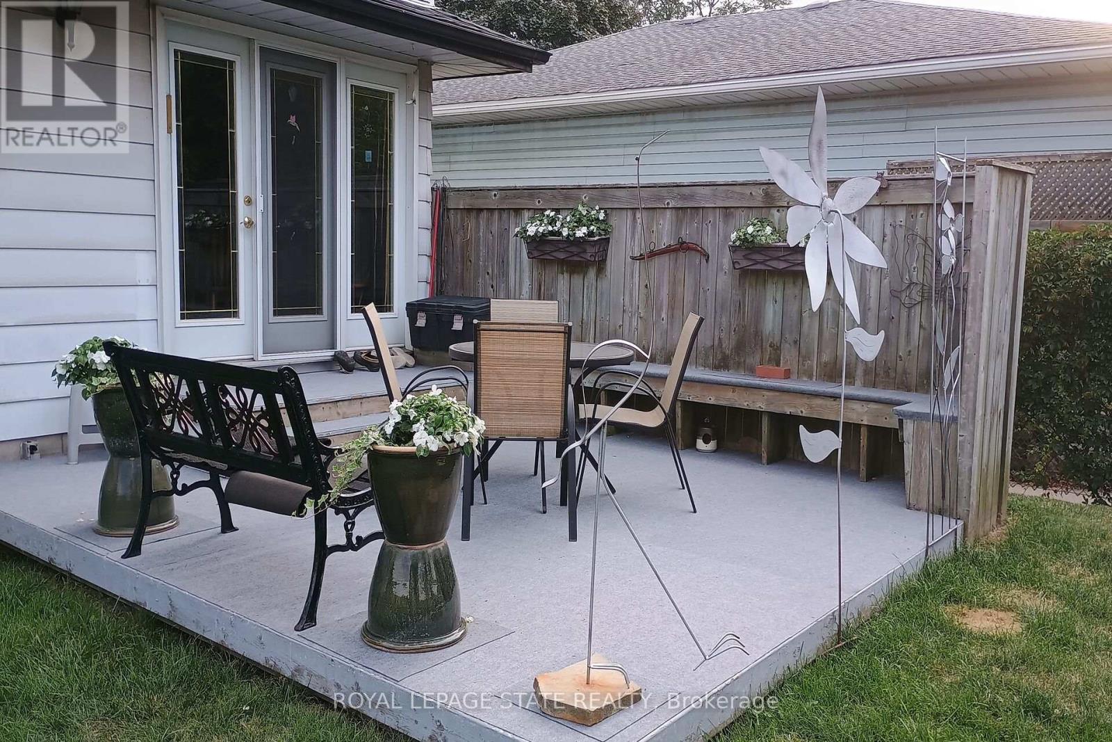 356 Cranbrook Drive, Hamilton, Ontario L9C 4T3 - Photo 48 - X12595258