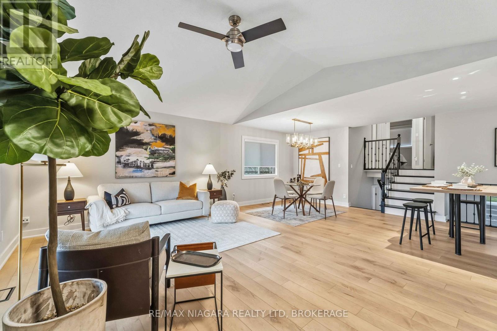 200 FIRST ST LOUTH STREET, St. Catharines, Ontario