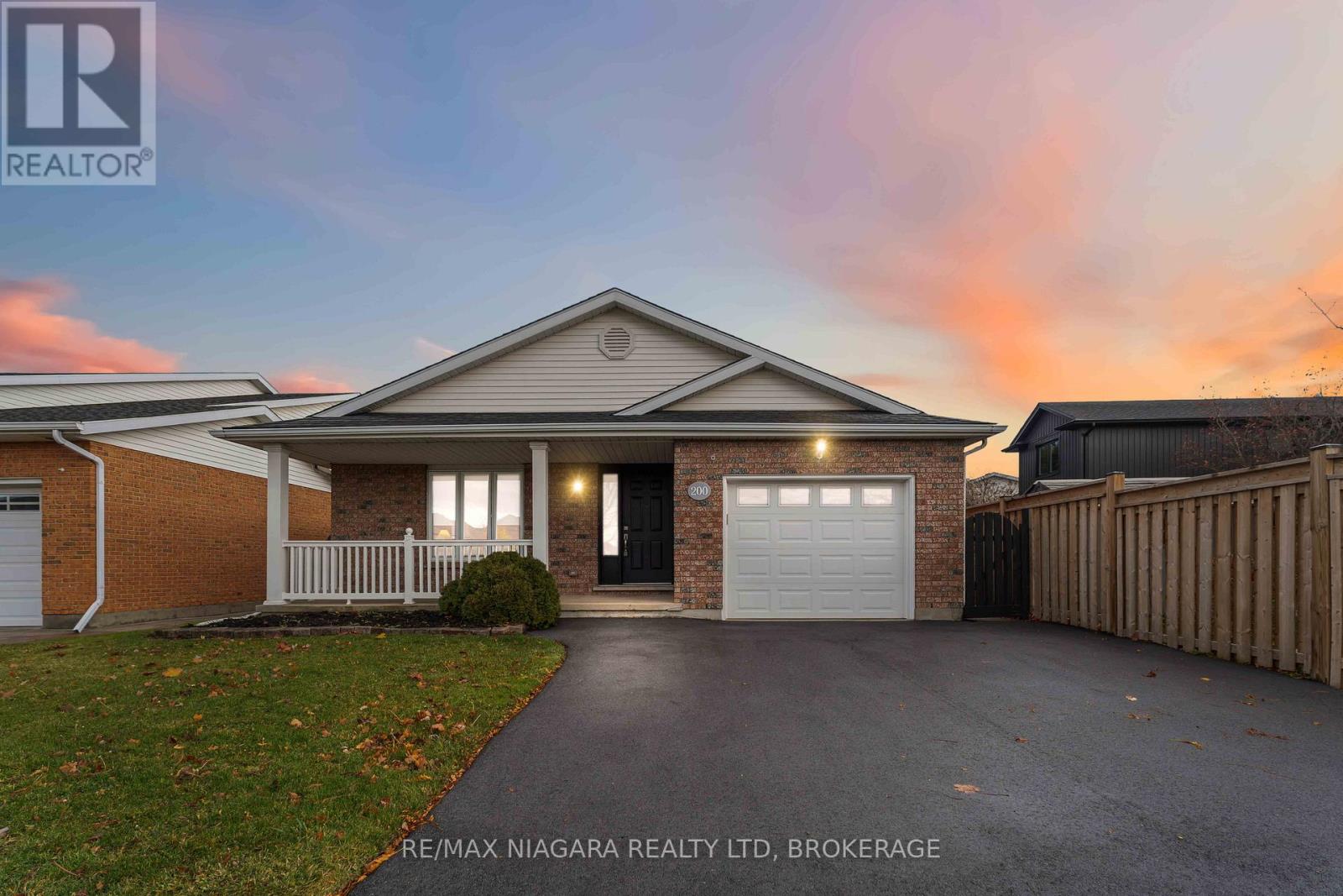 200 First St Louth Street, St. Catharines, Ontario L2S 2R6 - Photo 2 - X12595406