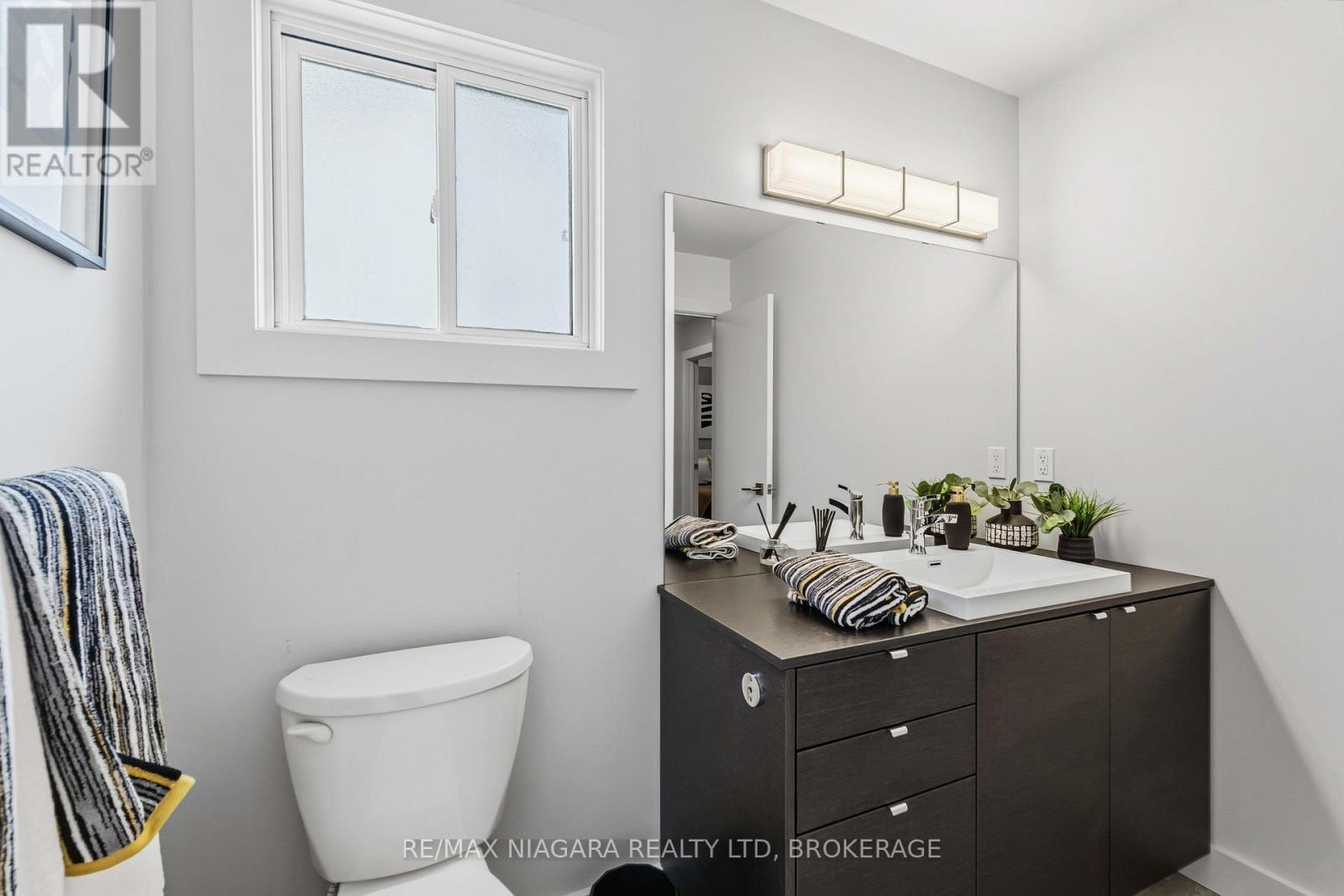 200 First St Louth Street, St. Catharines, Ontario L2S 2R6 - Photo 21 - X12595406