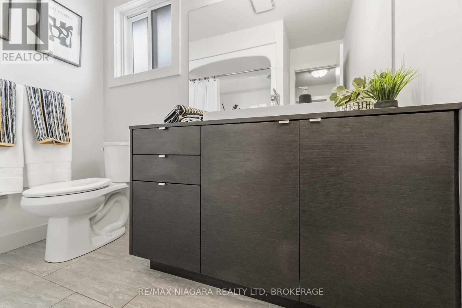 200 First St Louth Street, St. Catharines, Ontario L2S 2R6 - Photo 22 - X12595406