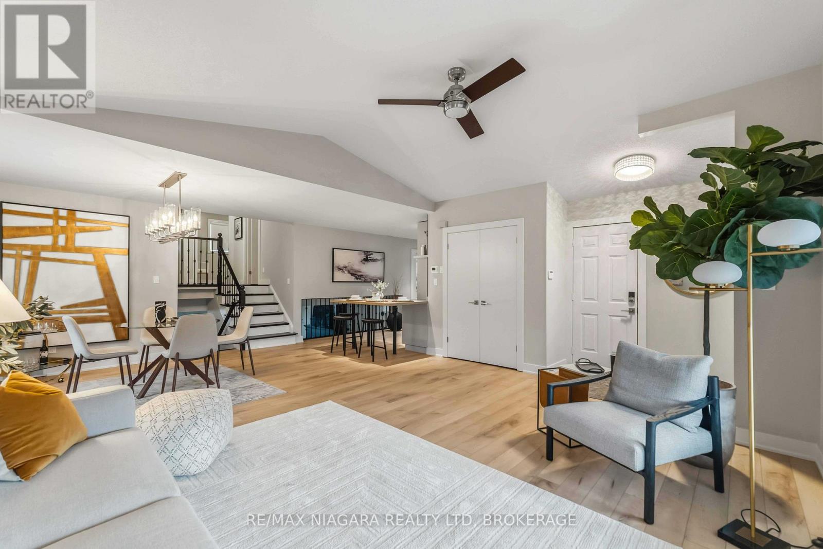 200 First St Louth Street, St. Catharines, Ontario L2S 2R6 - Photo 3 - X12595406