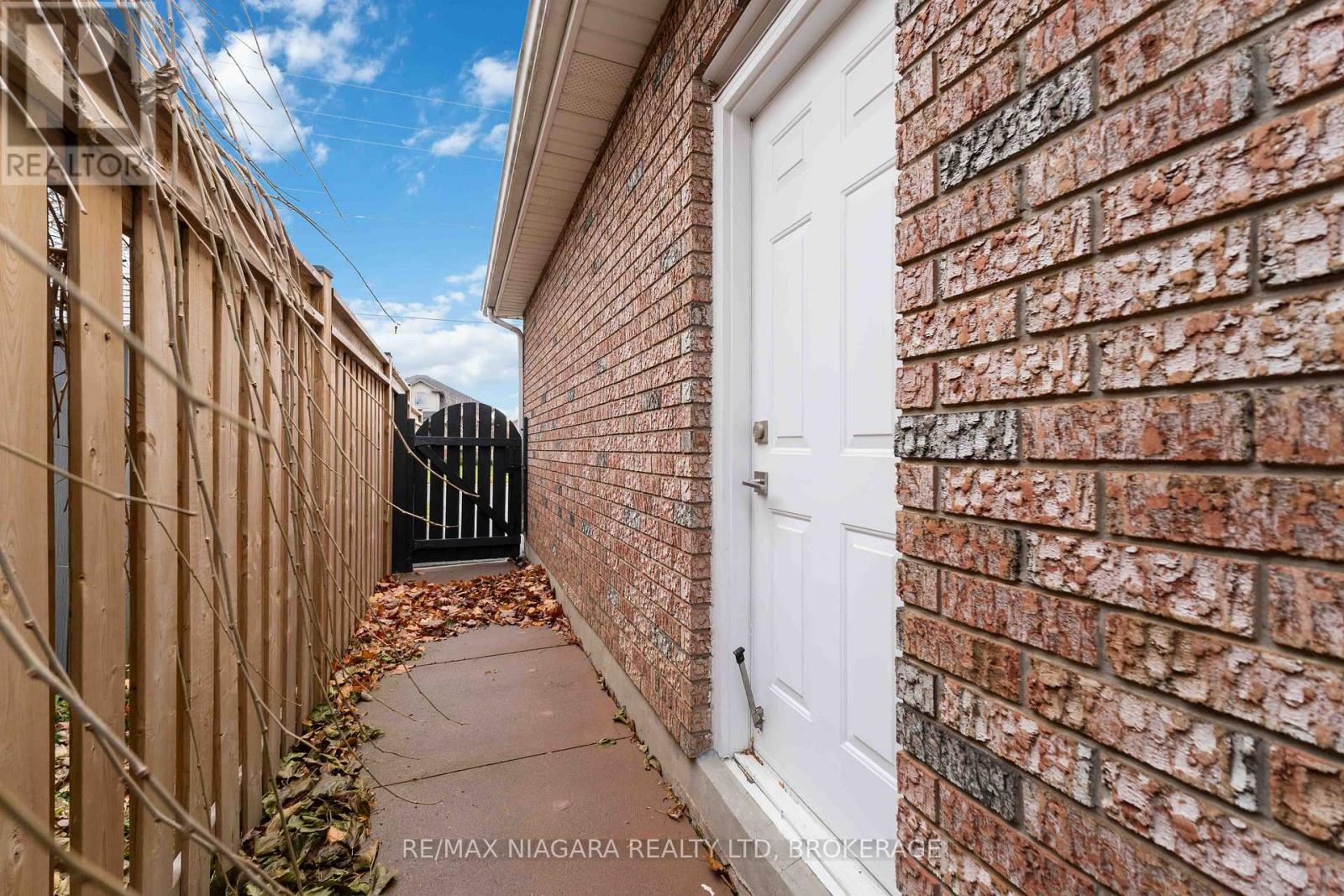 200 First St Louth Street, St. Catharines, Ontario L2S 2R6 - Photo 31 - X12595406