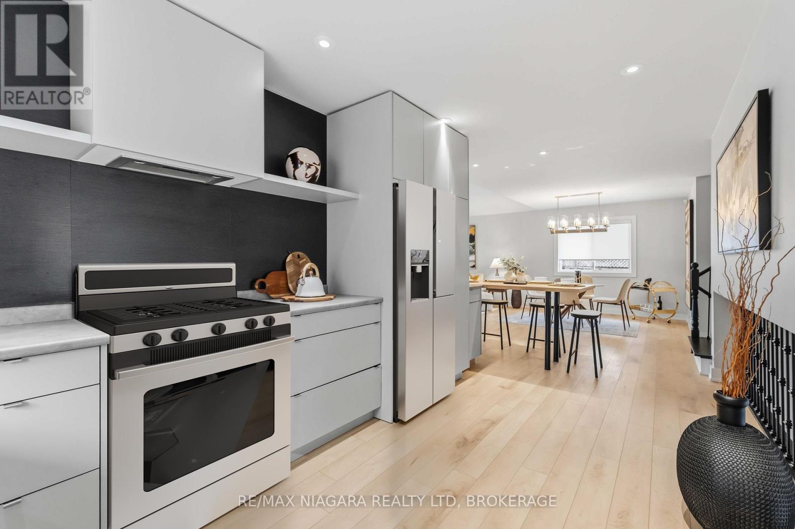 200 First St Louth Street, St. Catharines, Ontario L2S 2R6 - Photo 9 - X12595406