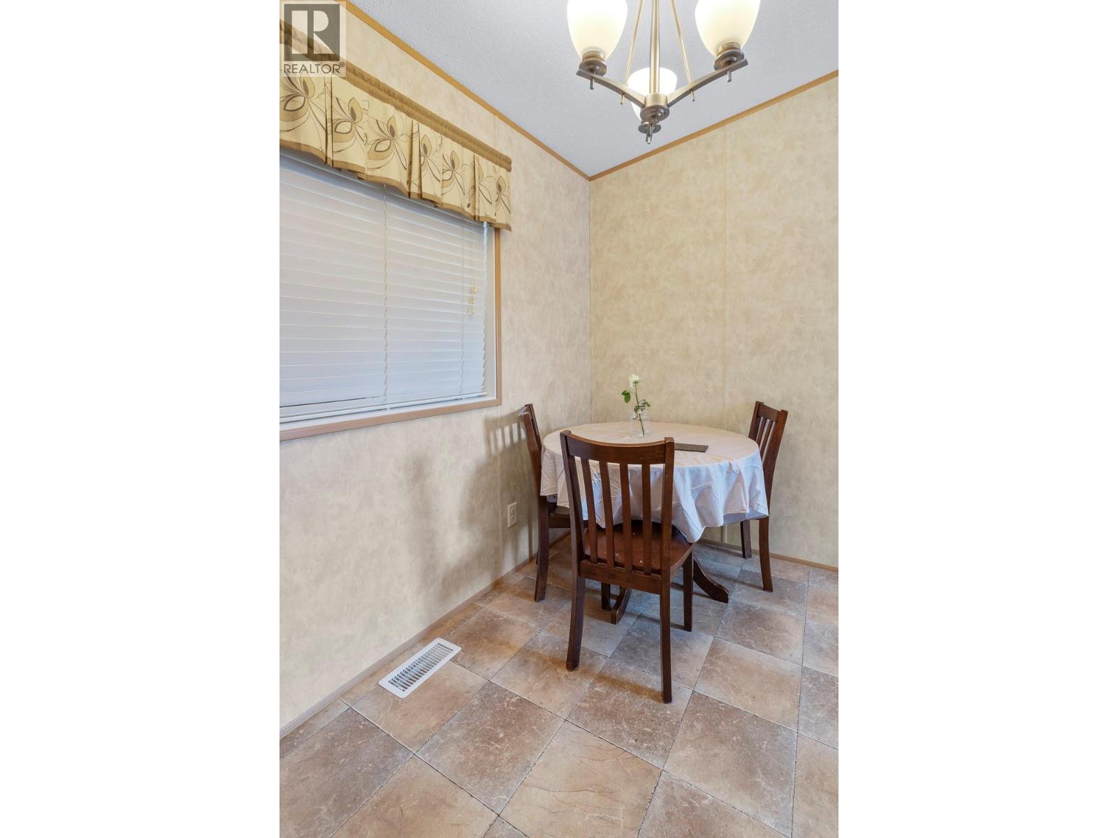 445 6th Avenue N Unit# 28, Creston, British Columbia  V0B 1G3 - Photo 9 - 10370321