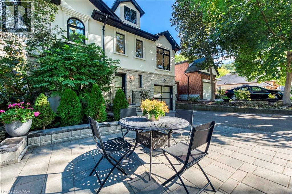 43 South Kingsway Way, Toronto, Ontario  M6S 3T2 - Photo 2 - 40791940