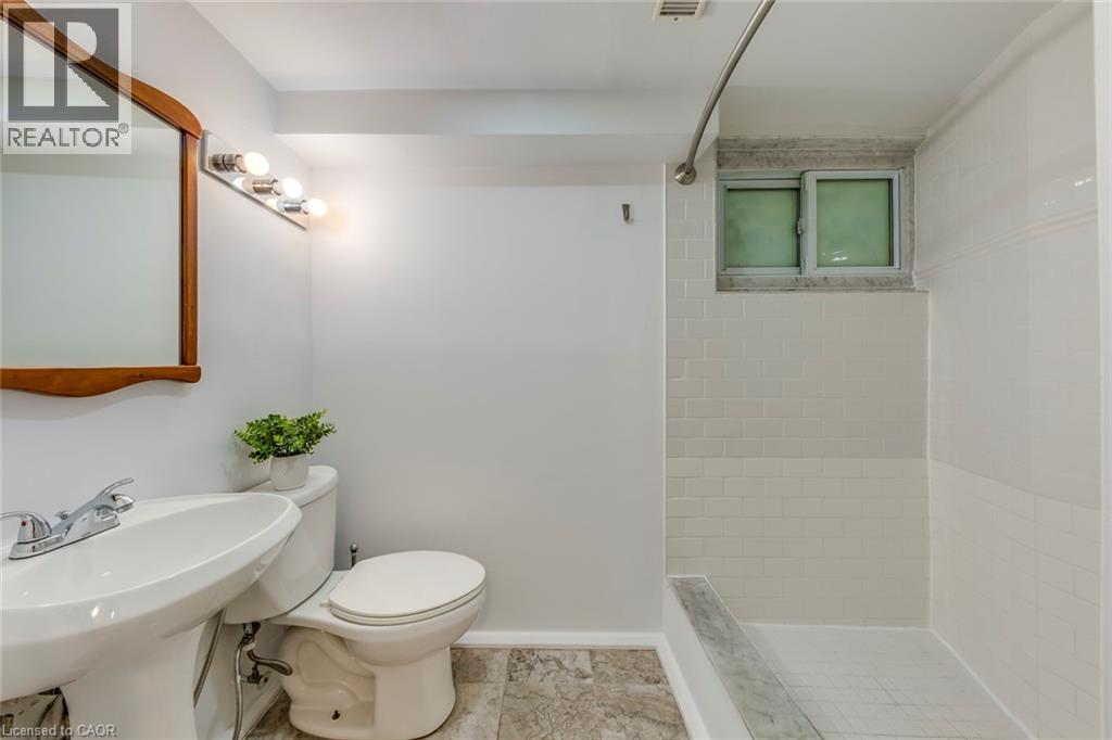 43 South Kingsway Way, Toronto, Ontario  M6S 3T2 - Photo 37 - 40791940