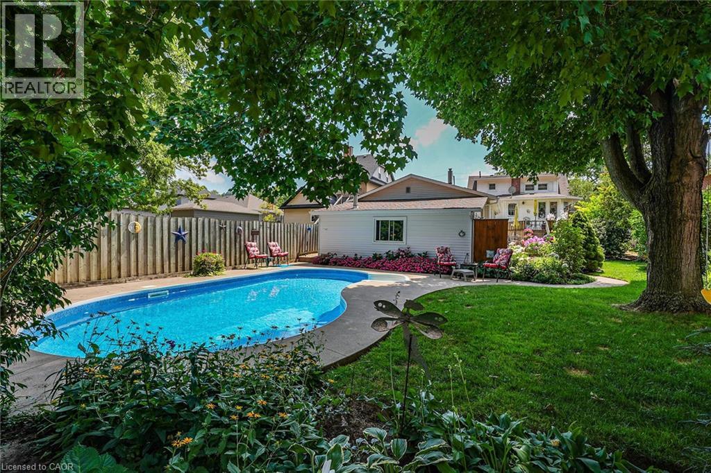 110 Livingston Avenue, Grimsby, Ontario  L3M 1L6 - Photo 2 - 40791886