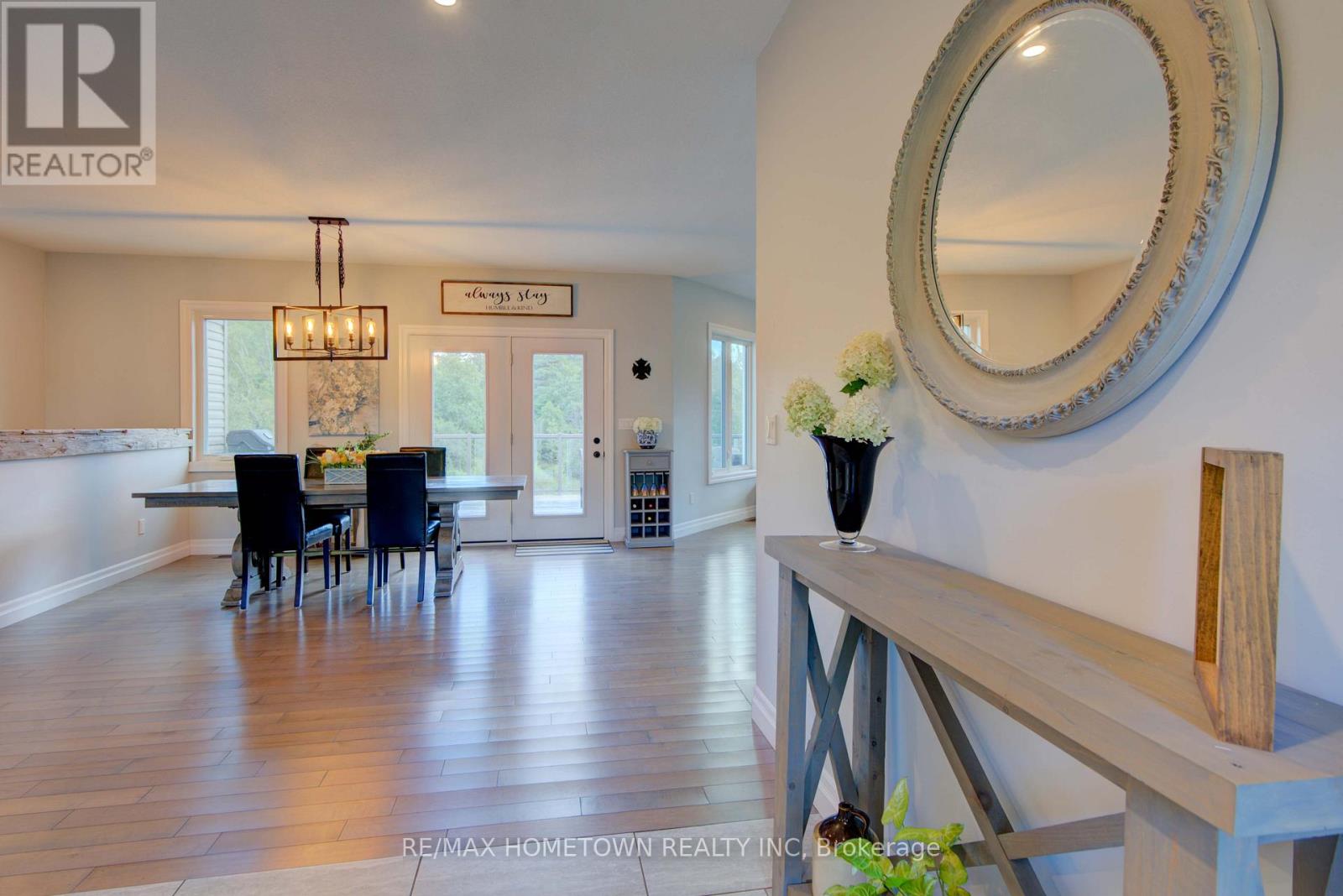 303 Old Lily Bay Road, Elizabethtown-Kitley, Ontario  K6V 5T3 - Photo 9 - X12595414