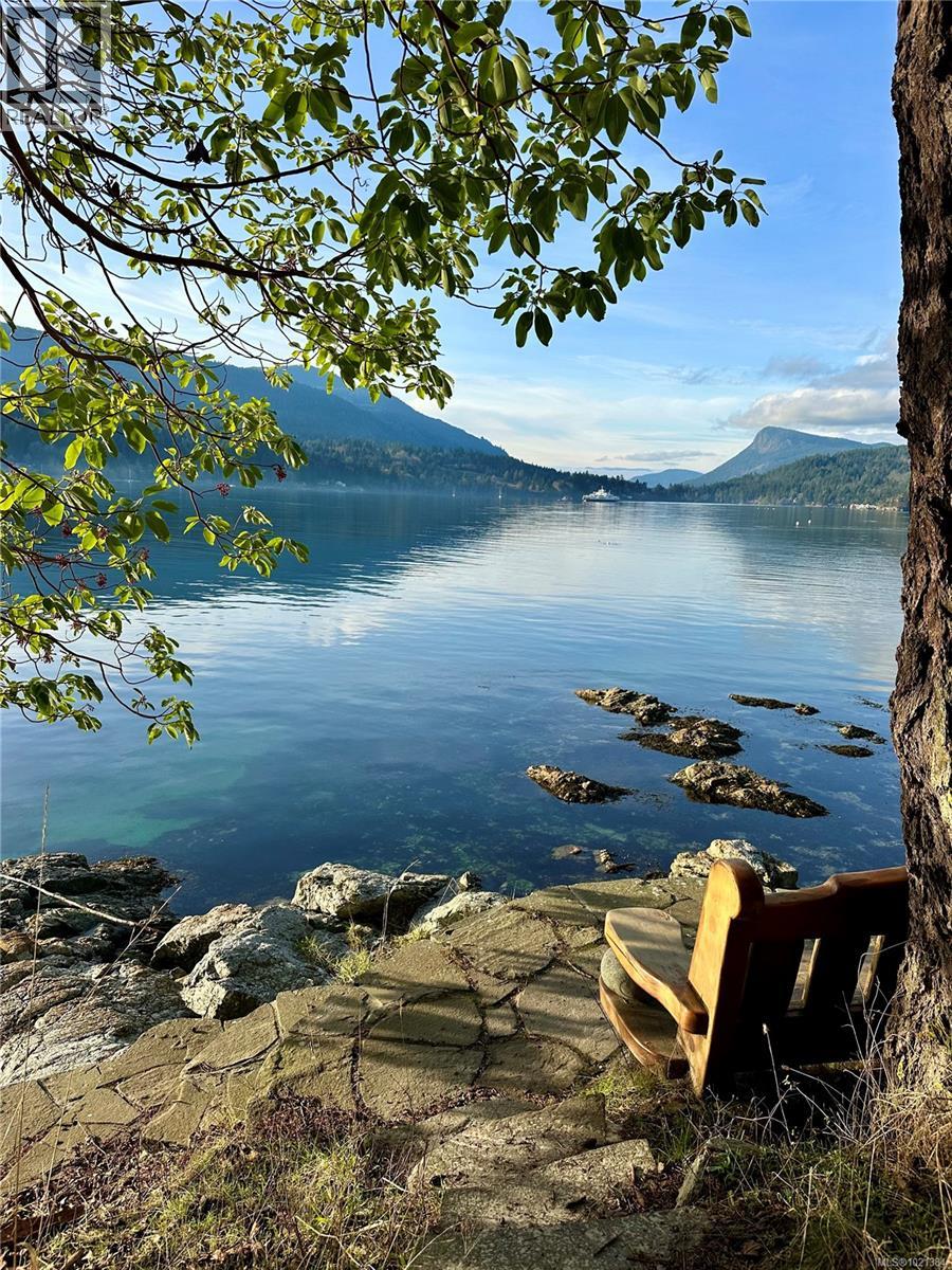 220 Menhinick Dr, Salt Spring, British Columbia  V8K 1W6 - Photo 28 - 1021384