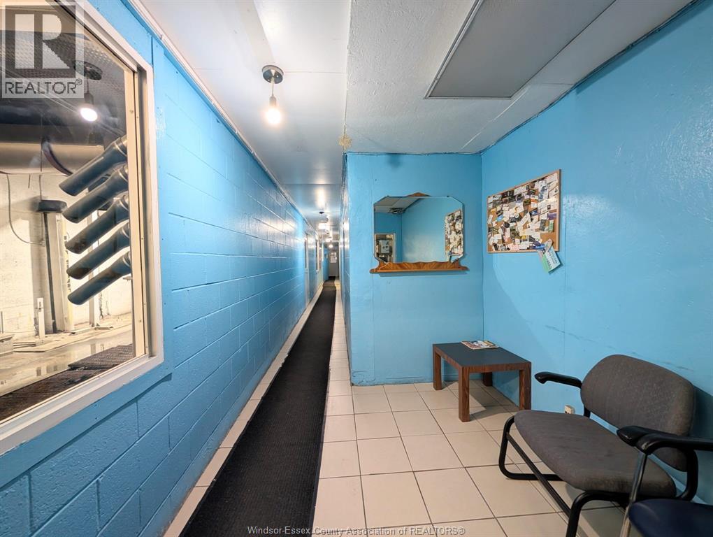 2393 Pillette Avenue, Windsor, Ontario  N8T 1P7 - Photo 10 - 25031031