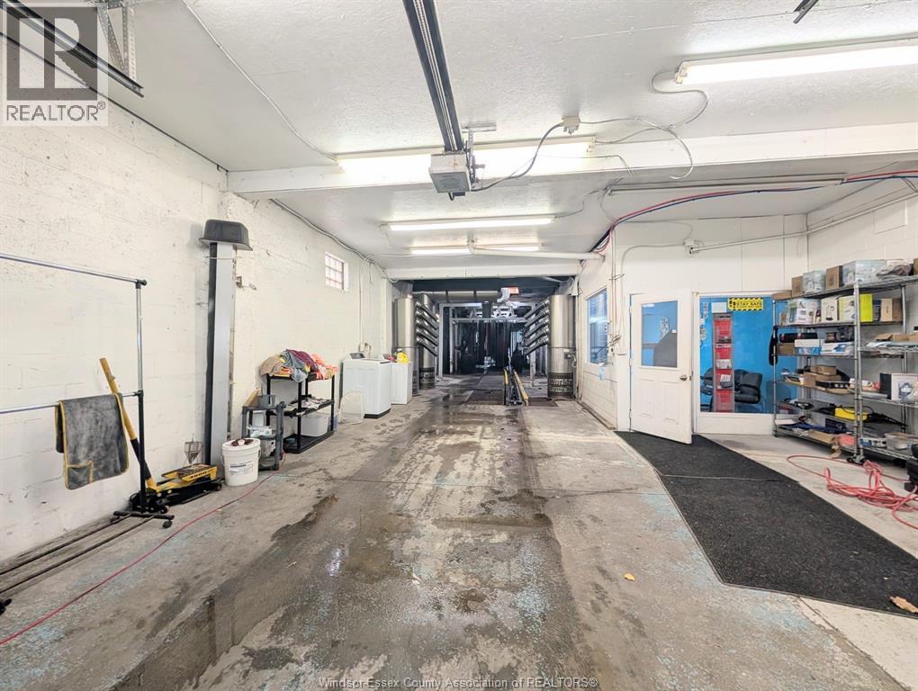 2393 Pillette Avenue, Windsor, Ontario  N8T 1P7 - Photo 6 - 25031031