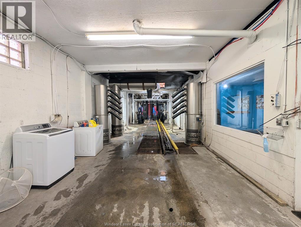 2393 Pillette Avenue, Windsor, Ontario  N8T 1P7 - Photo 7 - 25031031