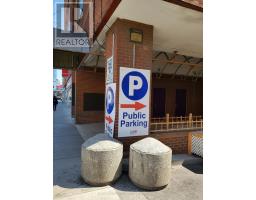 PH08 - 10 WILLISON SQUARE, Toronto, Ontario