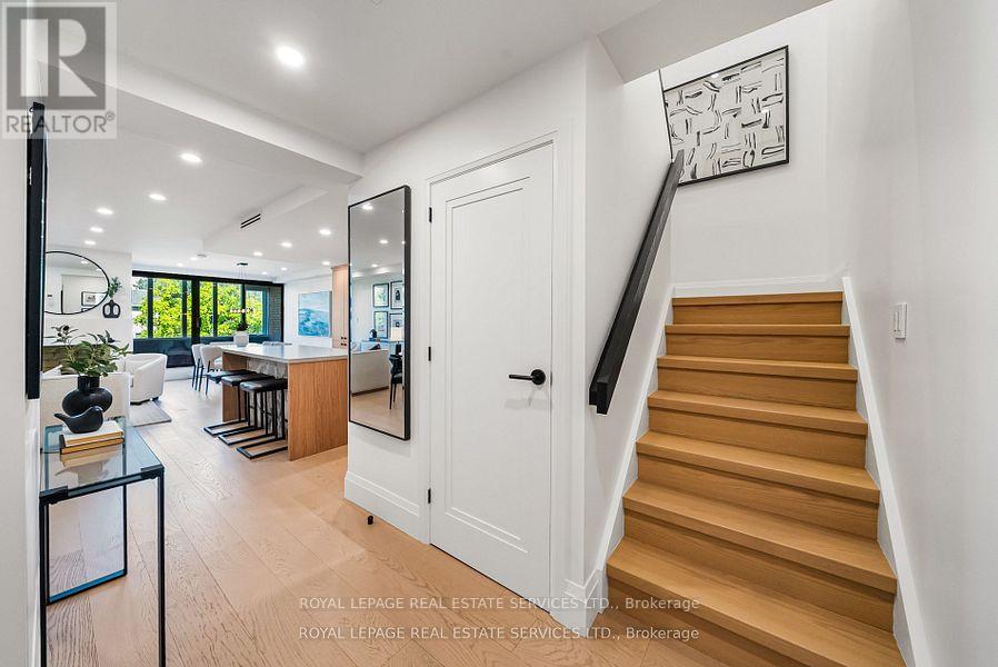 402 - 349 St Clair Avenue W, Toronto, Ontario M5P 1N3 - Photo 17 - C12595352