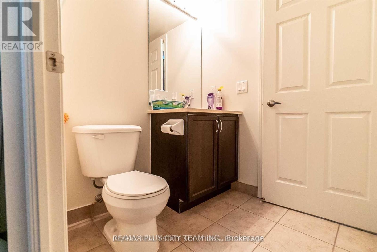 1009 - 19 Grand Trunk Crescent, Toronto, Ontario M5J 3A3 - Photo 14 - C12595404