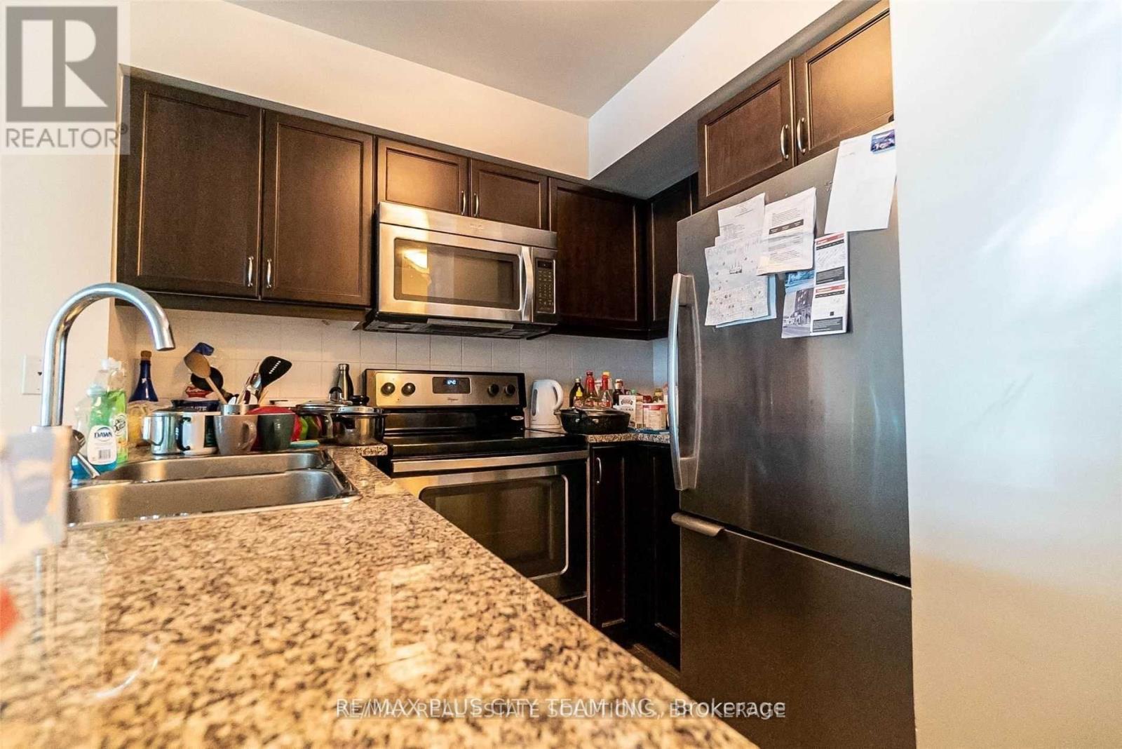 1009 - 19 Grand Trunk Crescent, Toronto, Ontario M5J 3A3 - Photo 4 - C12595404