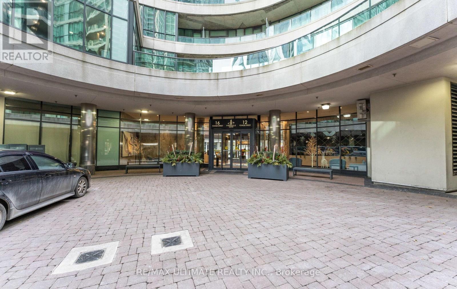 2801 - 16 Yonge Street, Toronto, Ontario M5E 2A1 - Photo 3 - C12595438