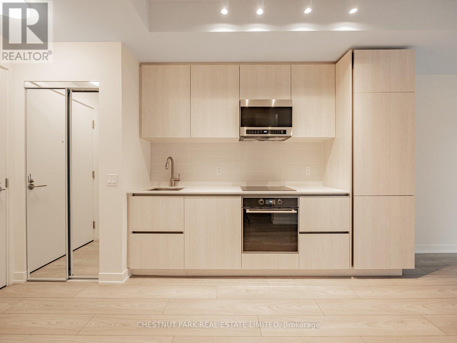 1006 S - 110 Broadway Avenue, Toronto, Ontario  M4P 1V7 - Photo 2 - C12595450