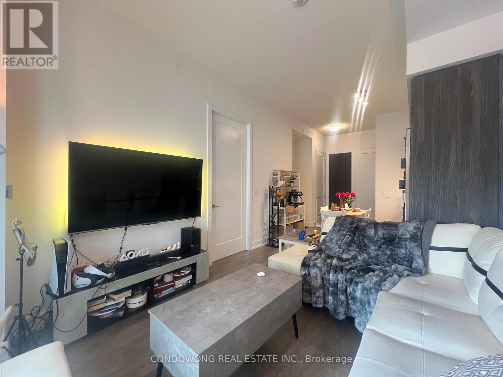 561 - 25 Adra Grado Way, Toronto, Ontario  M2J 0H6 - Photo 3 - C12595464